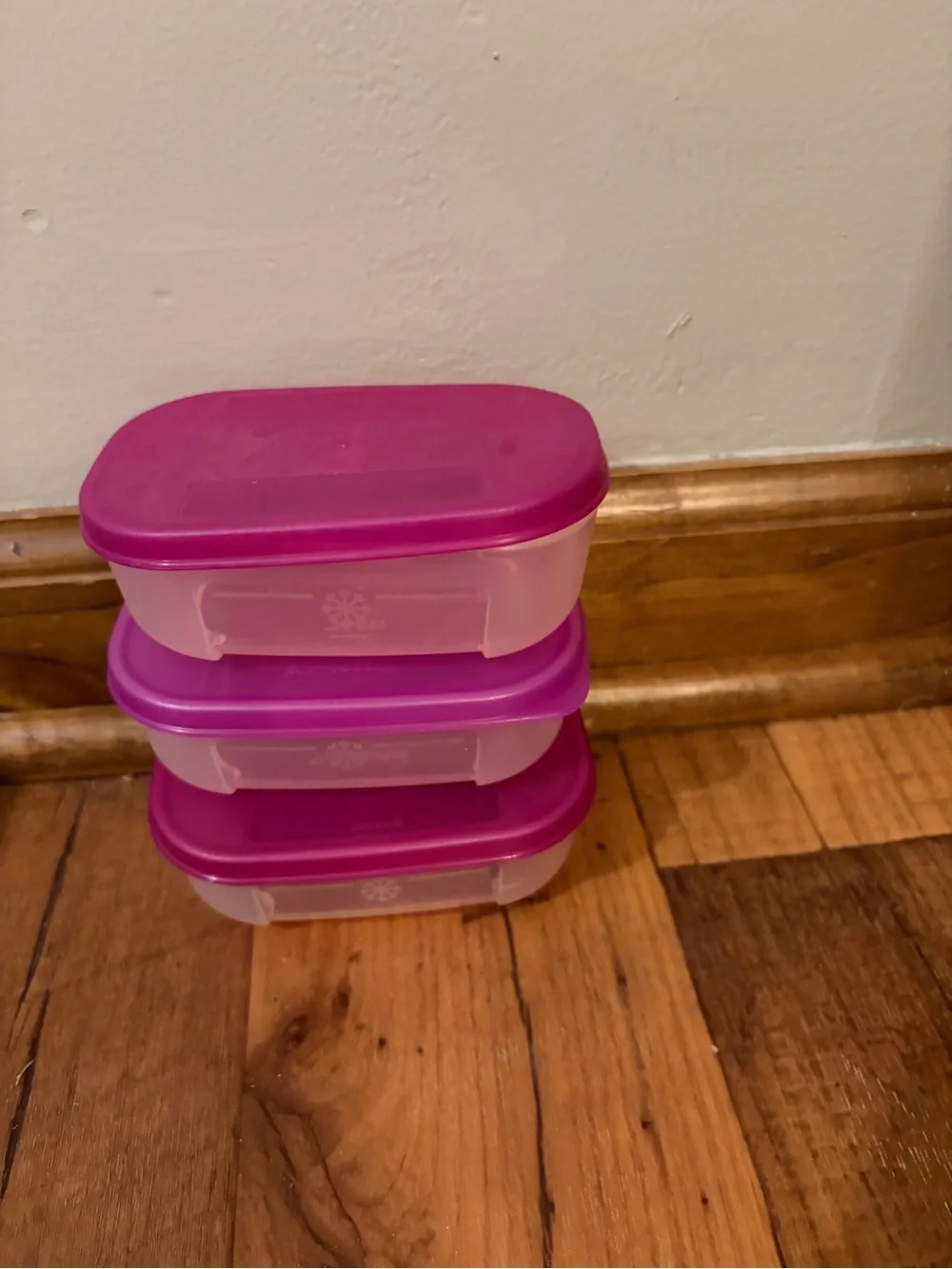 Tupperware Bundle Of 22 Plastic Food Storage Set in Blue, Teal, Purple and Pink